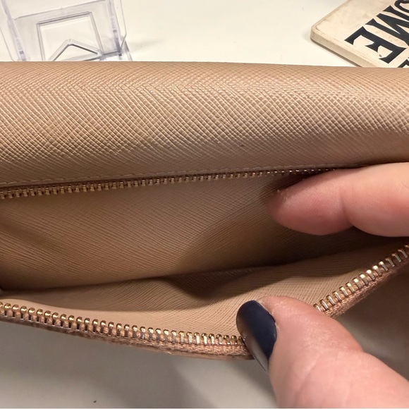 Prada Blush and Pink Saffiano Wallet - Picture 6 of 12